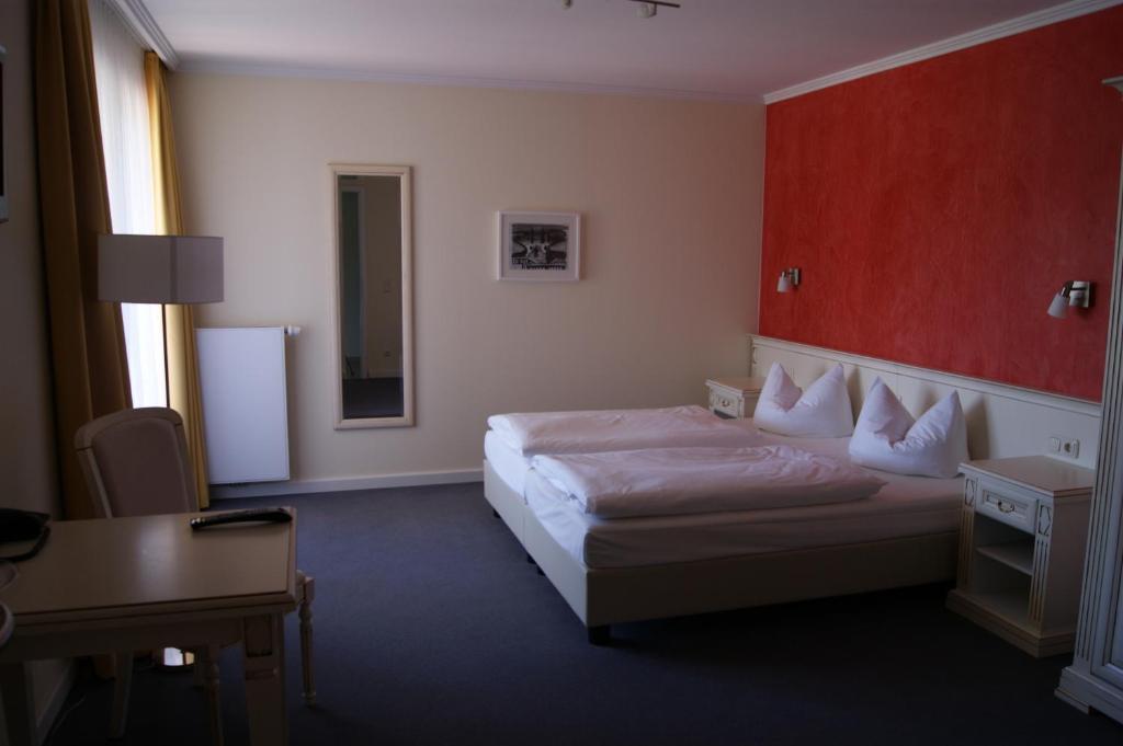 Hotel Pension Bellevue Бад-Доберан Номер фото